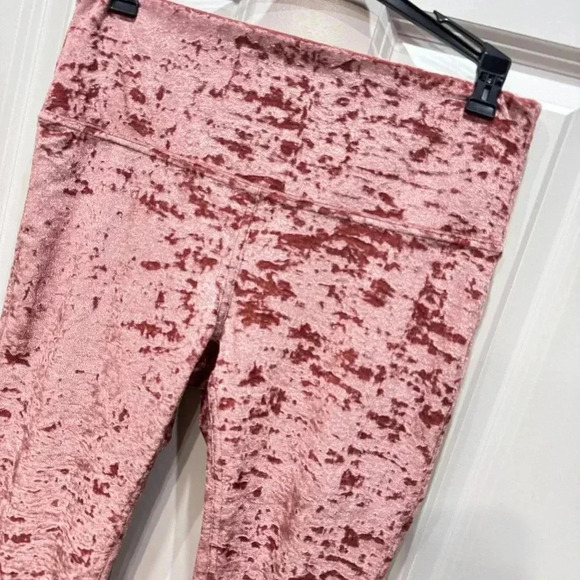 LULULEMON WUNDER LOUNGE HR TIGHT CRUSHED VELVET 28" - Picture 6 of 10